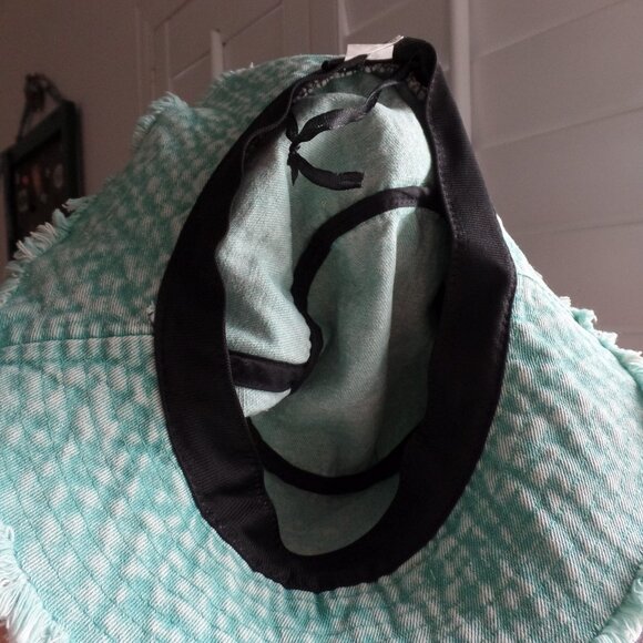 Upcycled Bucket Hat Granny Squares Frayed Canvas Turquoise Denim Cap NWOT - Picture 5 of 7